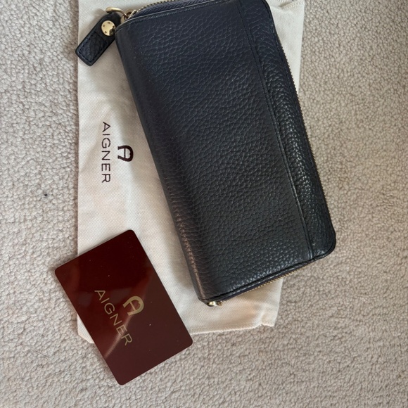 Aigner wallet - Picture 2 of 3